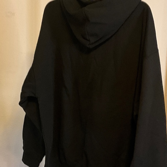 NFL Packers Black and Yellow Hoodie - Picture 4 of 4